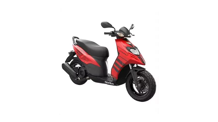 Aprilia Storm 125 right front three-quarter view