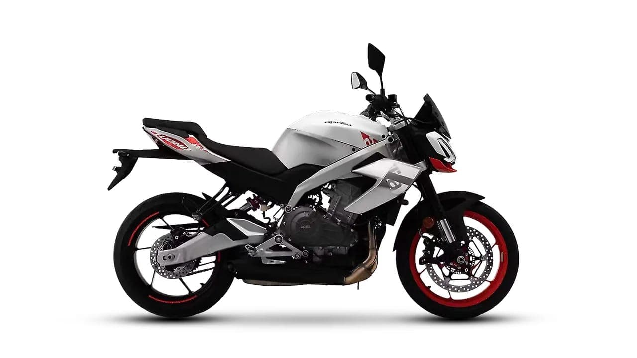 Aprilia Tuono 457 right side view