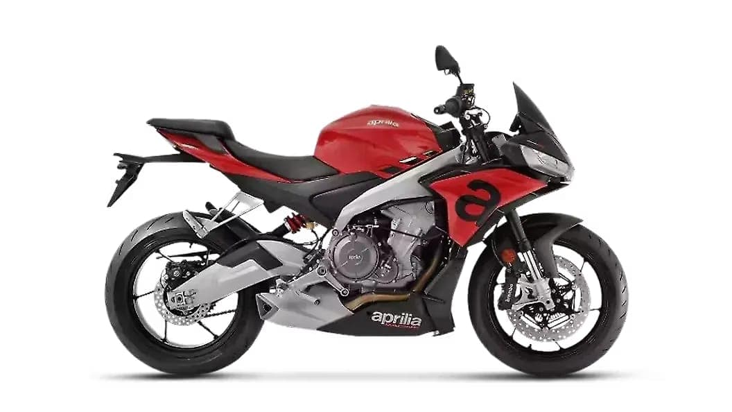 Aprilia Tuono 660 right side view
