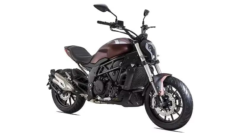 Benelli 502C right front three-quarter view