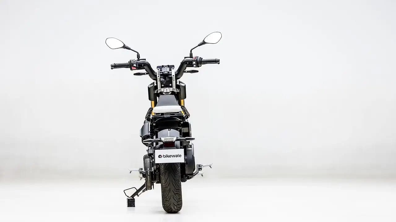 BMW Motorrad CE 02 rear view