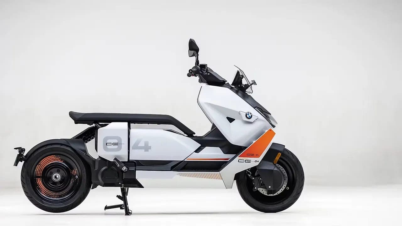 BMW Motorrad CE 04 right side view