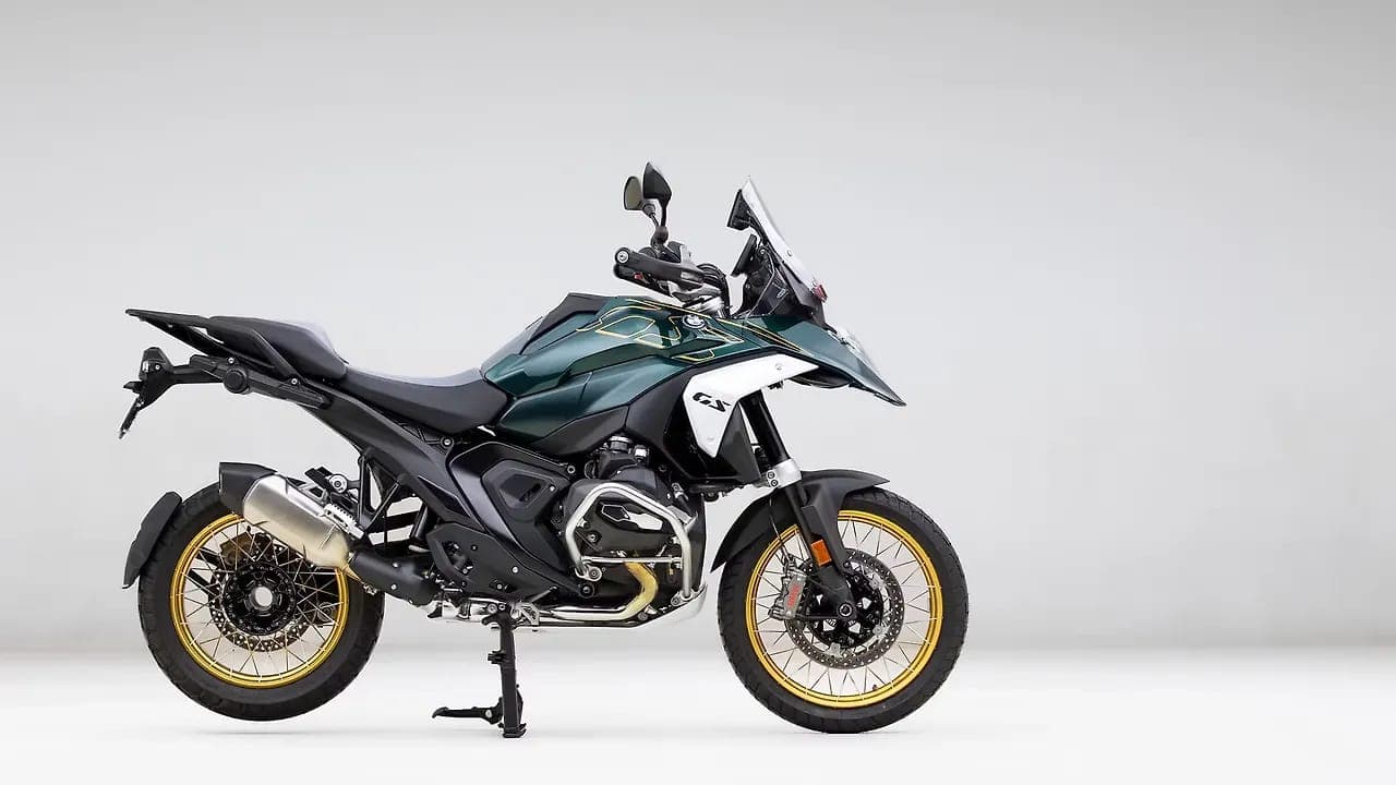 BMW Motorrad R1300GS right side view