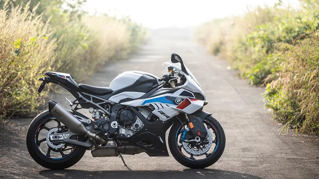 BMW Motorrad S1000RR right side view
