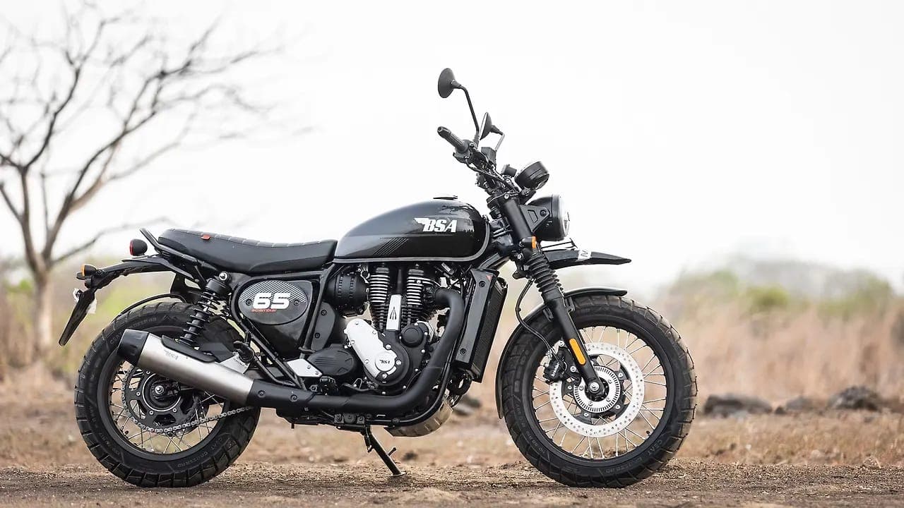 BSA Scrambler 650 right side view