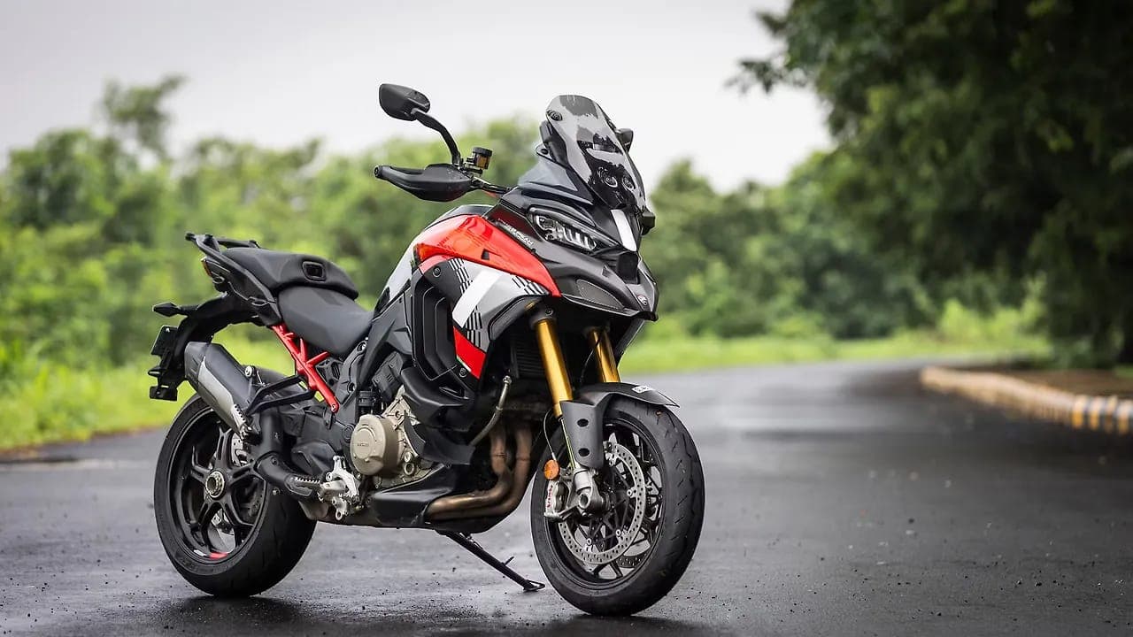 Ducati Multistrada V4 right front three-quarter view