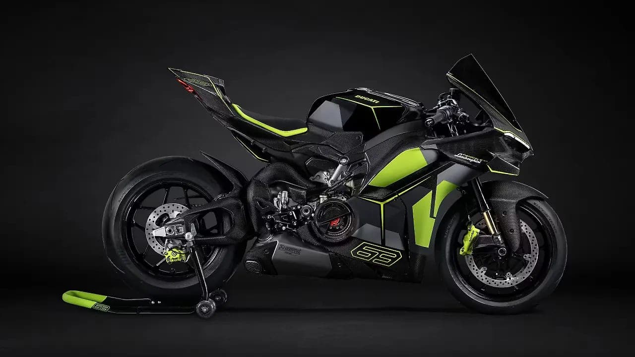 Ducati Panigale V4 Lamborghini right side view