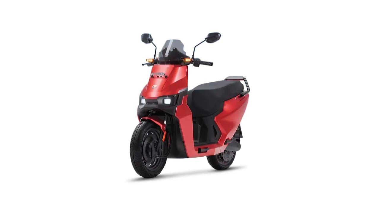 E3 Electric E3 Trion left front three-quarter view