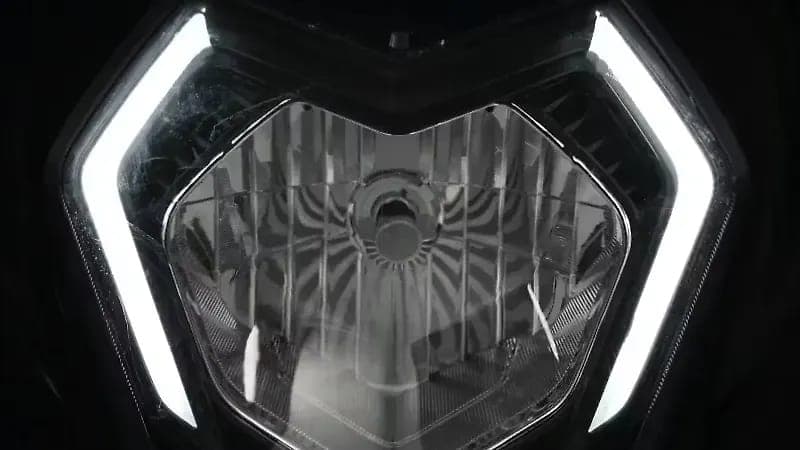 Evolet Derby head light view