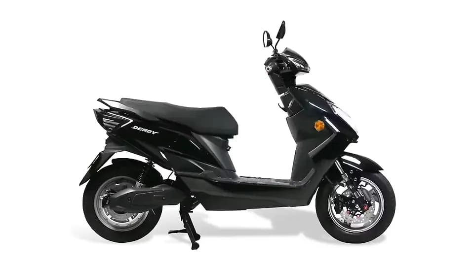 Evolet Derby in Black