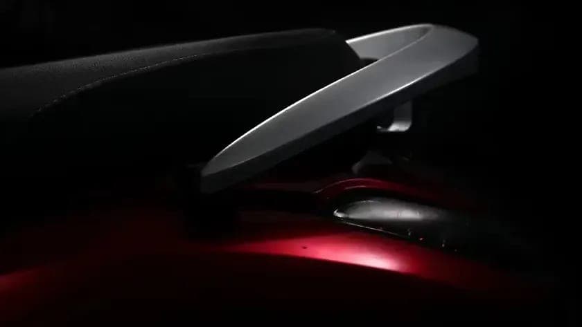 Evolet Pony grab rail view