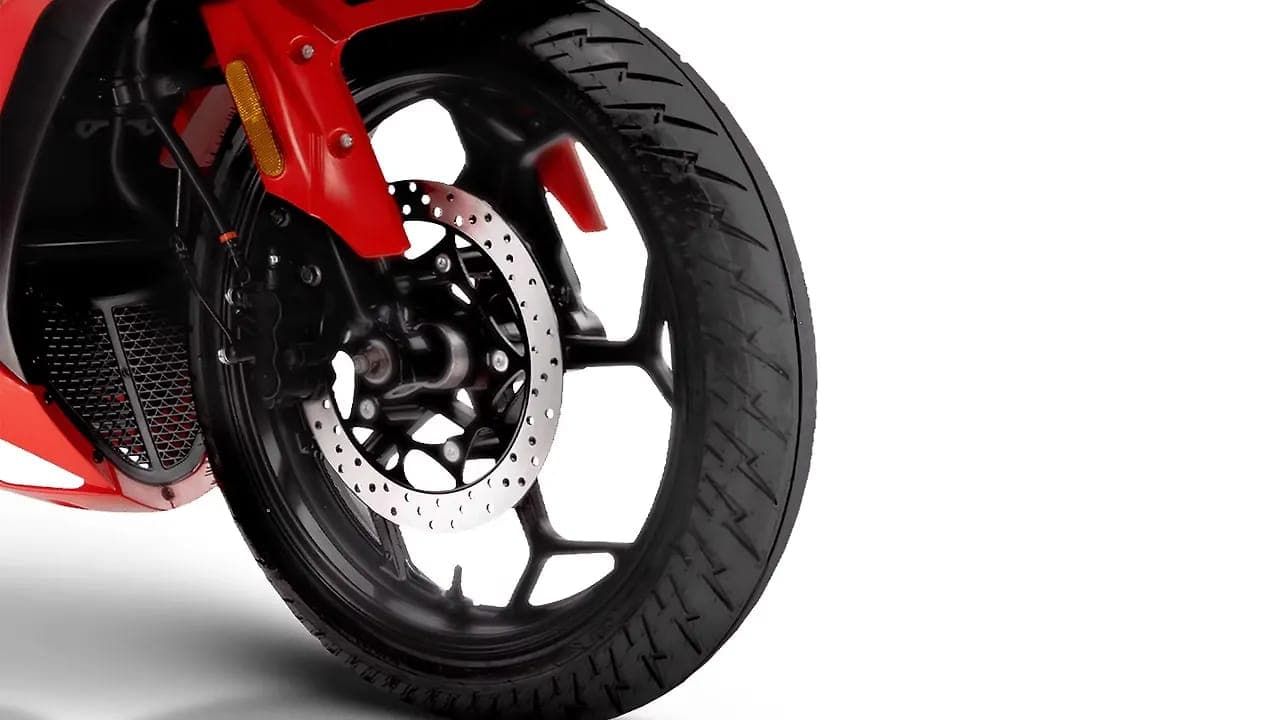 Ferrato FEV 650 front wheel view