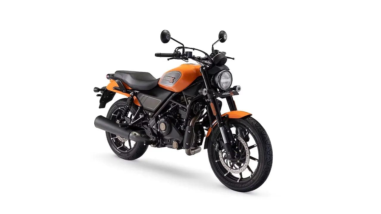 Harley-Davidson X440 right front three-quarter view