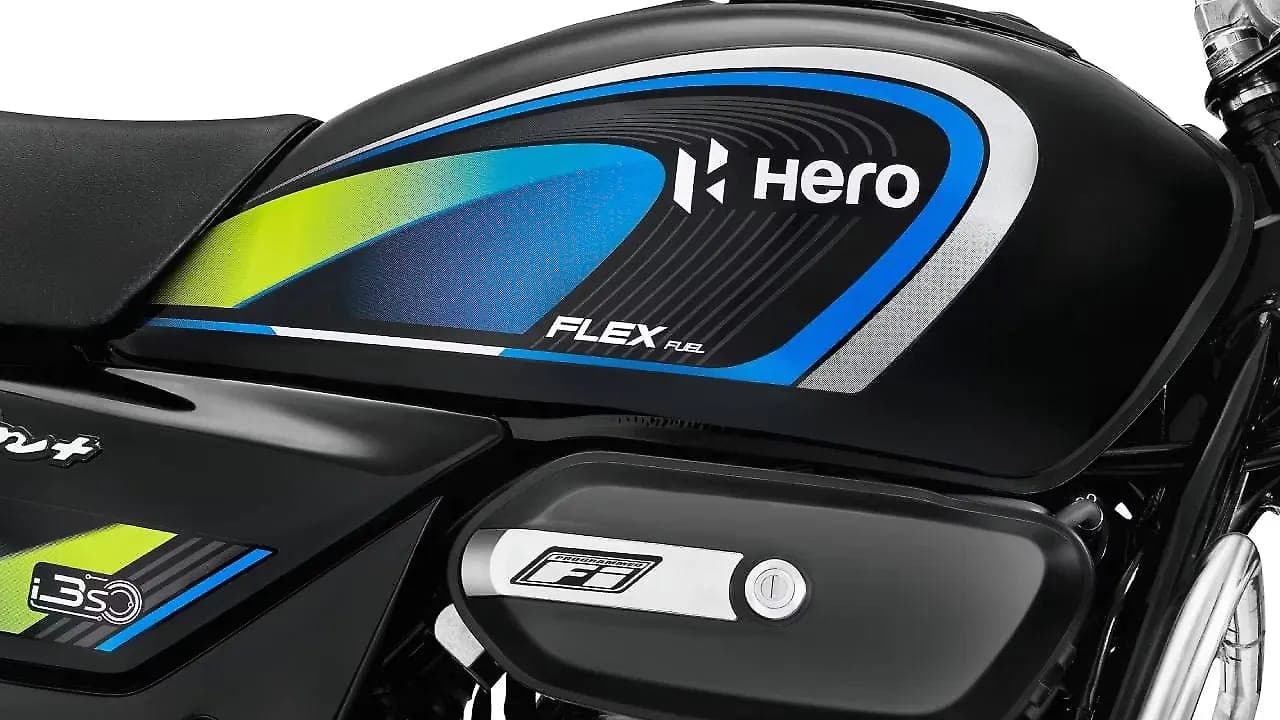 Hero MotoCorp Splendor Plus Flex Fuel tank view