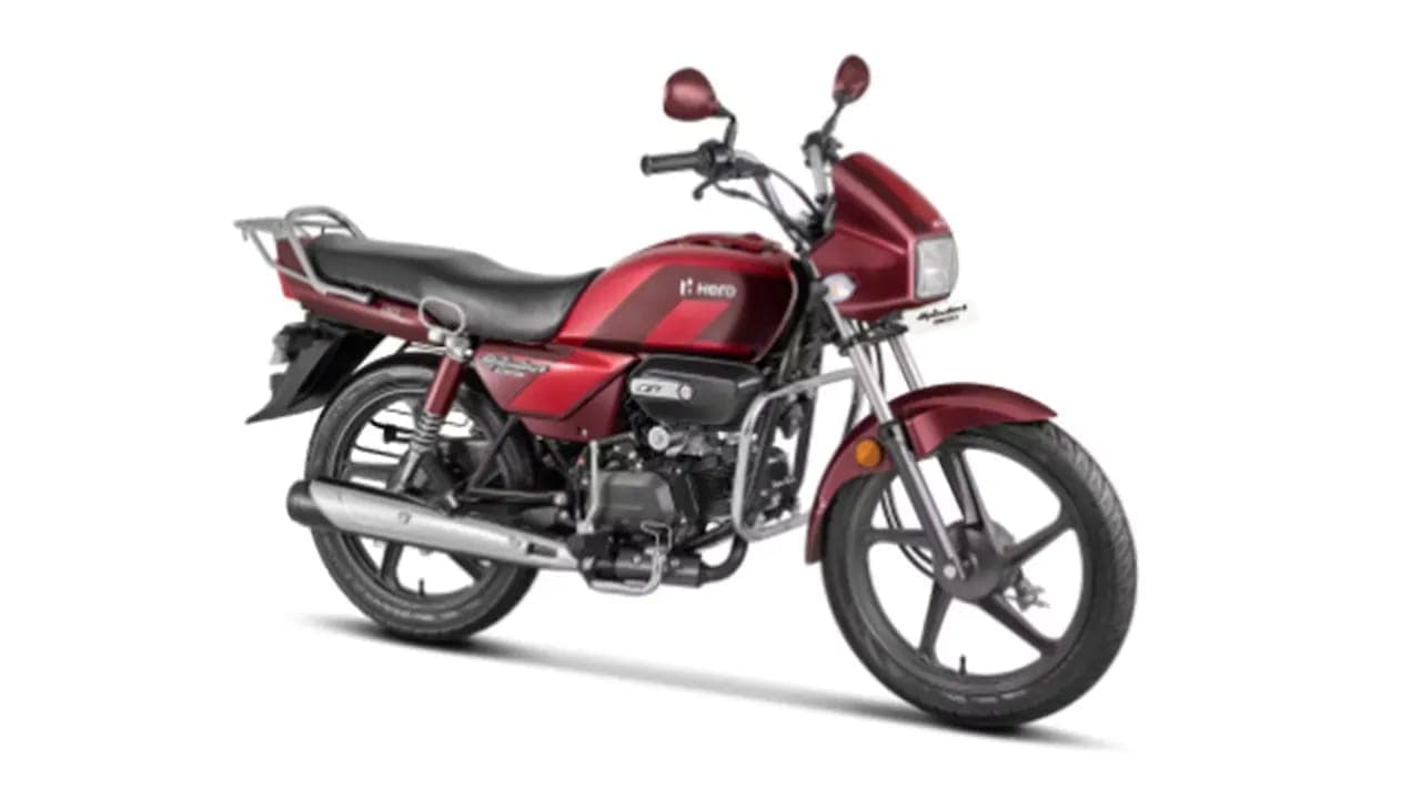 Hero MotoCorp Splendor Plus Xtec right front three-quarter view