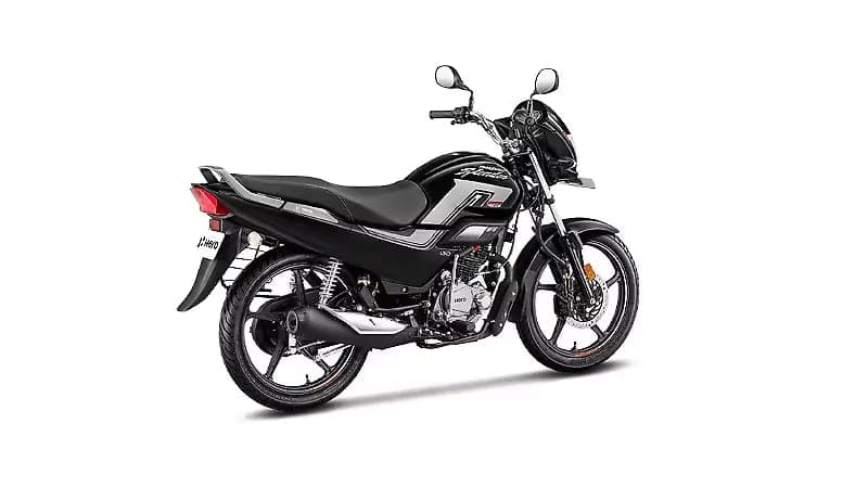 Hero MotoCorp Super Splendor Xtec right rear three-quarter view