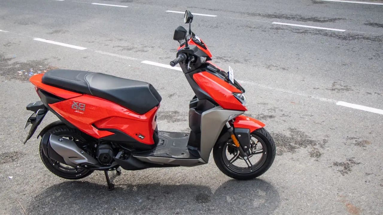 Hero MotoCorp Xoom right side view