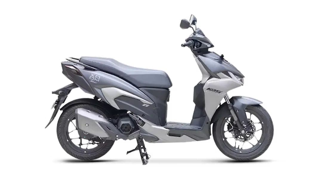 Hero MotoCorp Xoom 125 right side view