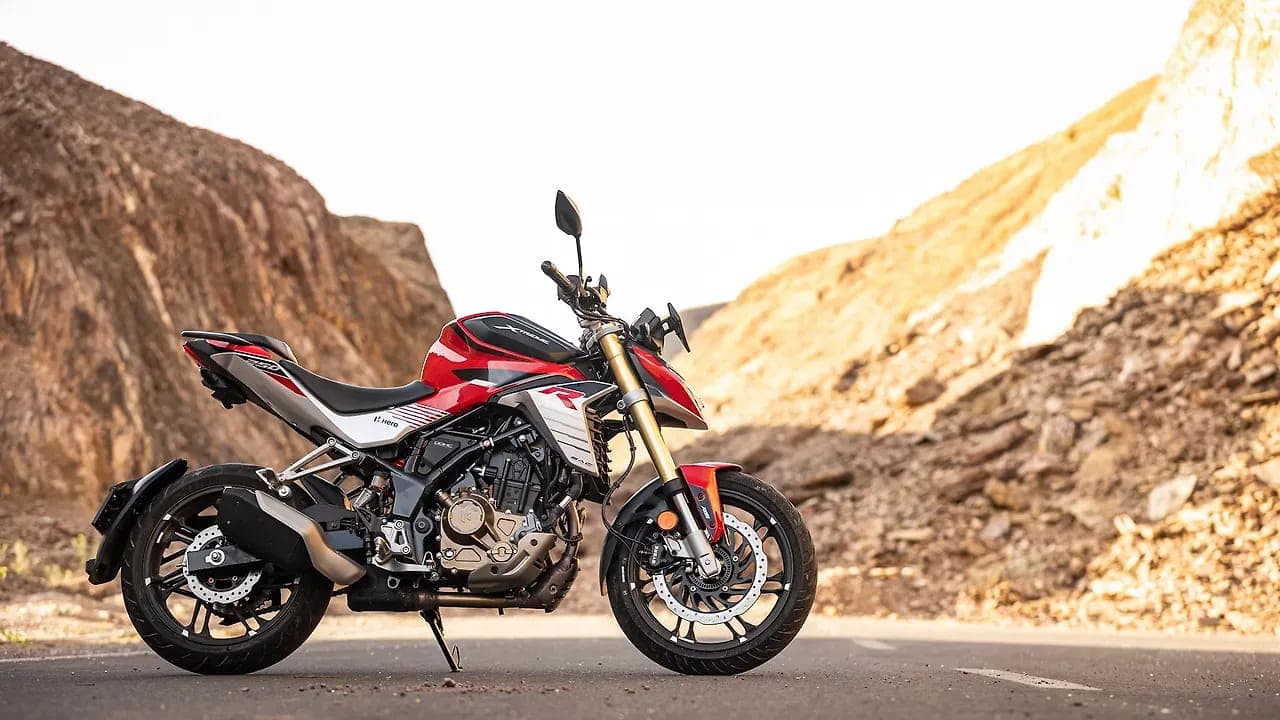 Hero MotoCorp Xtreme 250R right side view