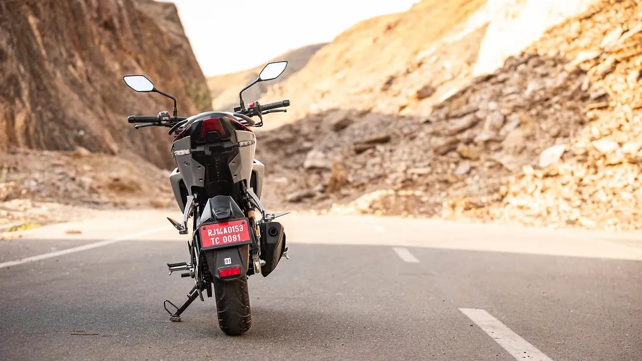Hero MotoCorp Xtreme 250R rear view