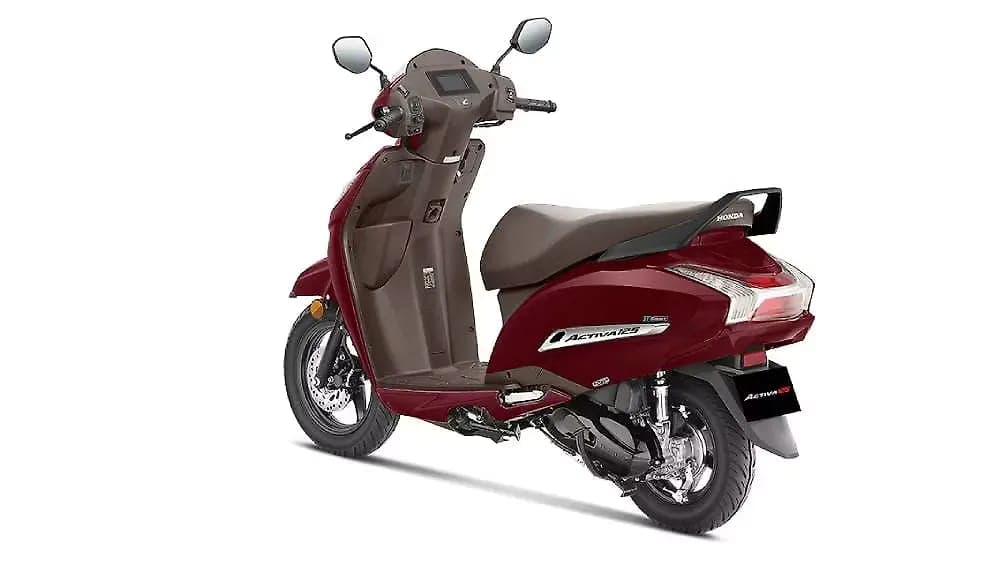 Honda Activa 125 left rear three-quarter view