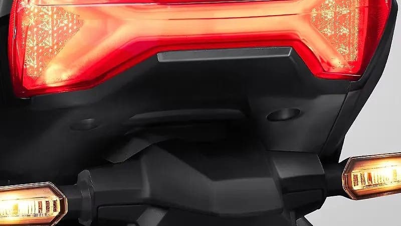 Honda ADV 160 tail light view