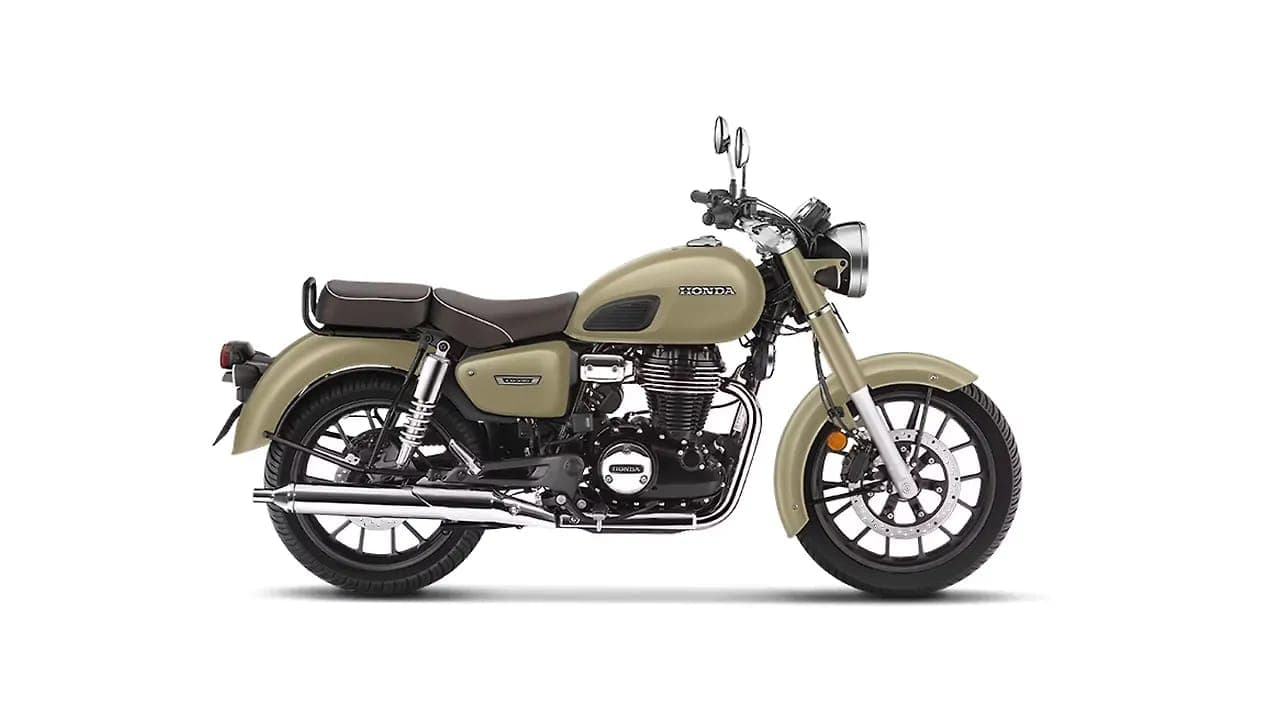 Honda CB350 right side view