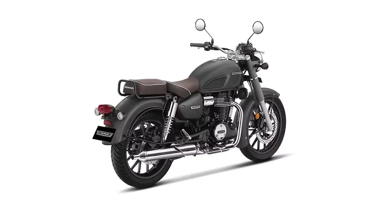 Honda CB350C right rear three-quarter view
