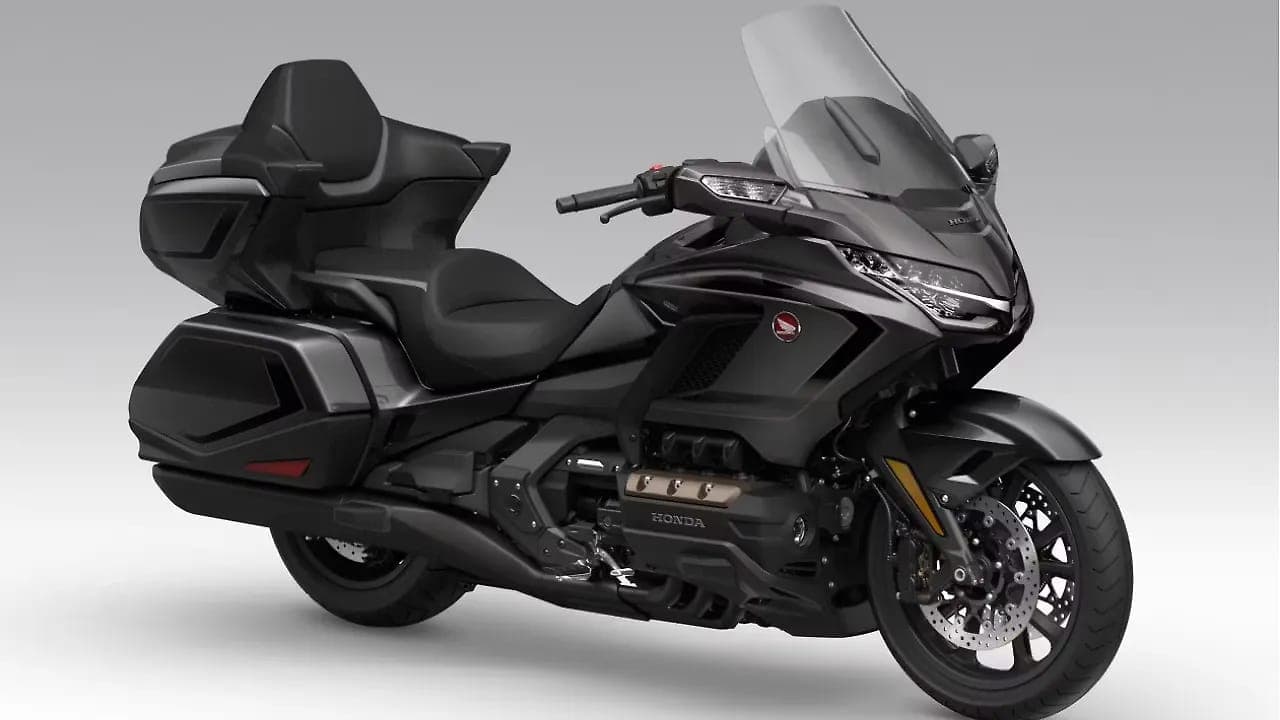 Honda Goldwing standard view