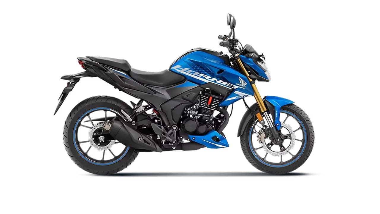 Honda Hornet right side view