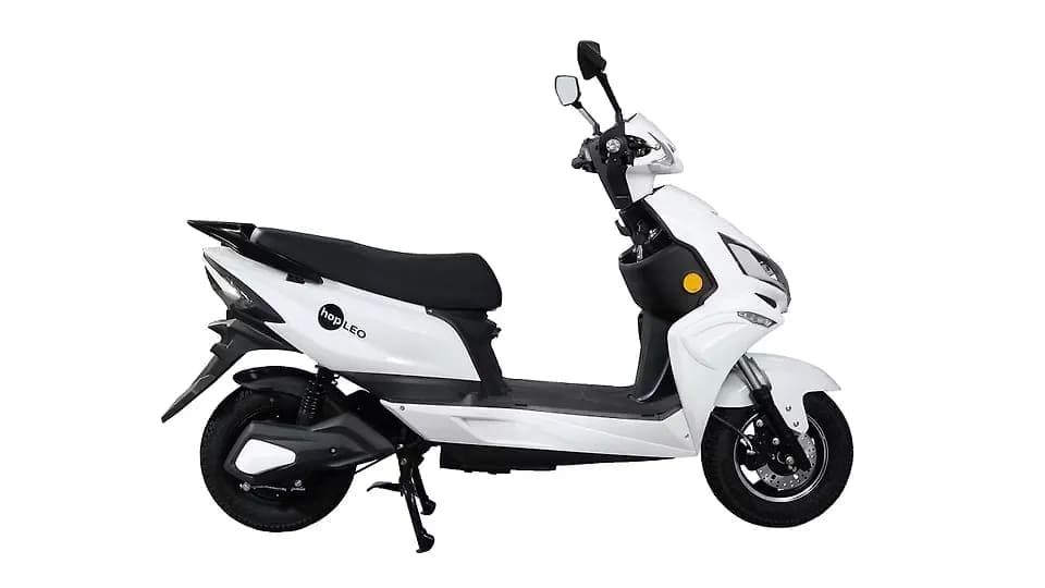 Hop Electric LEO in White