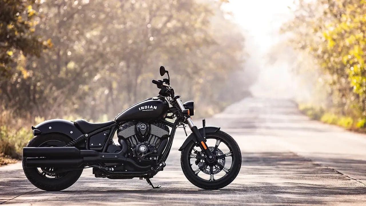 Indian Motorcycle Chief Dark Horse right side view