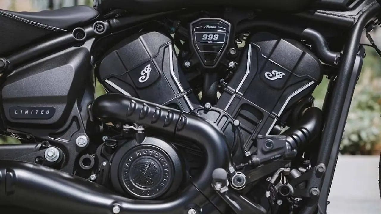 Indian Motorcycle Scout Sixty Bobber engine from right view