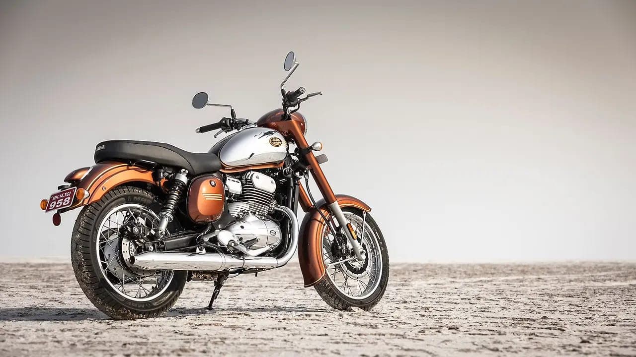 Jawa 350 right rear three-quarter view
