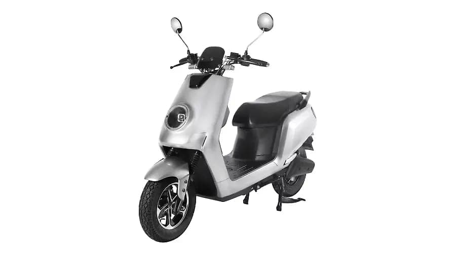 Joy e-bike Glob left front three-quarter view