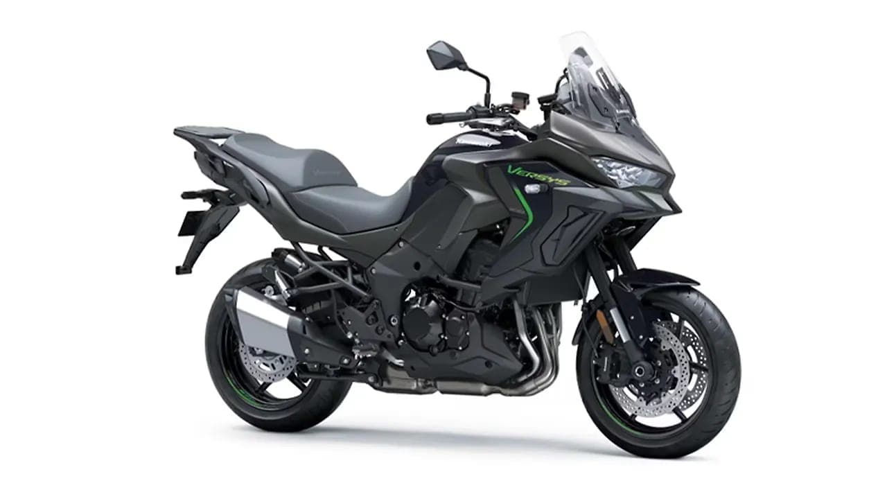 Kawasaki Versys 1100 right front three-quarter view