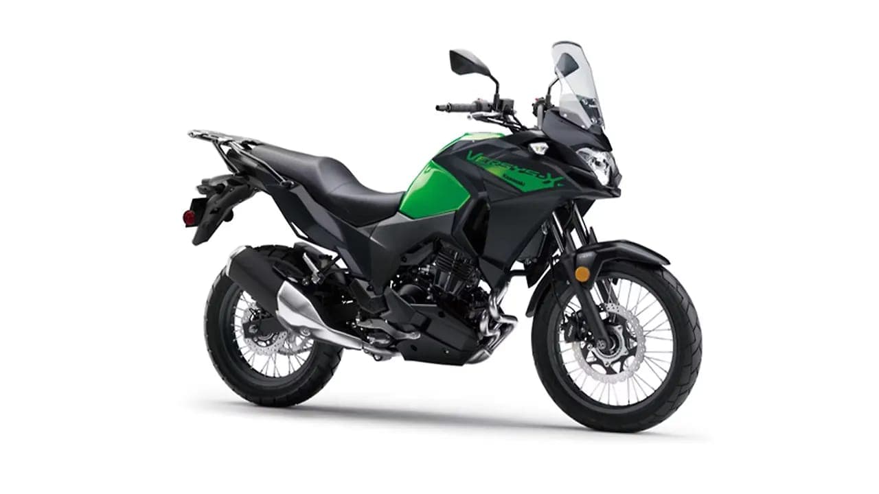 Kawasaki Versys-X 300 versys x right front three-quarter view