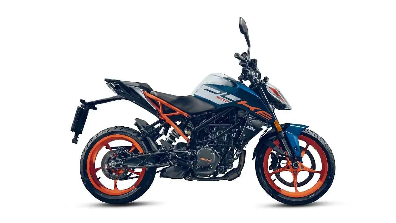 KTM 160 Duke right side view
