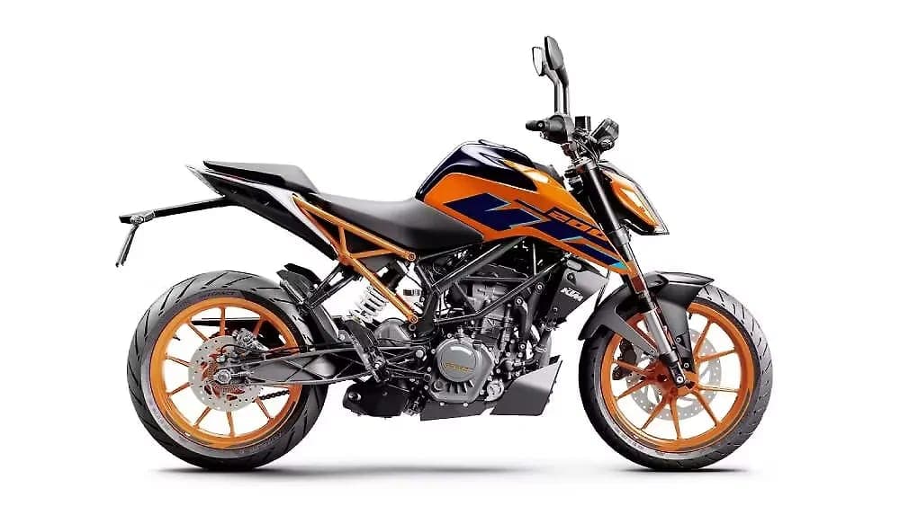 KTM 200 Duke right side view