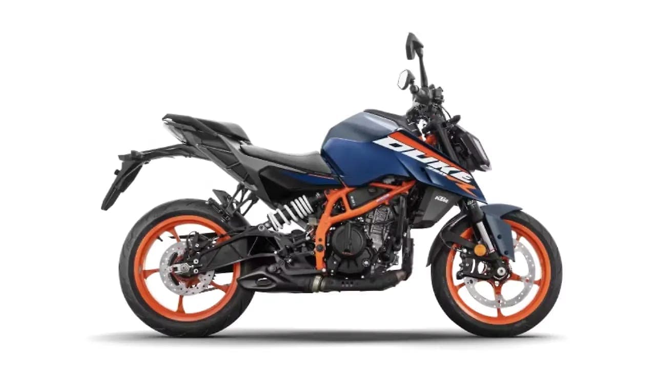 KTM 390 Duke R right side view