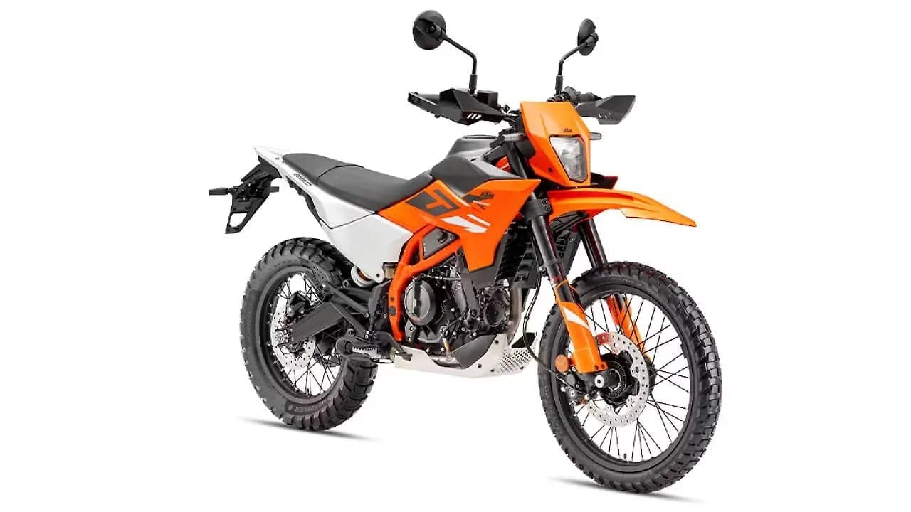 KTM 390 Enduro R right front three-quarter view