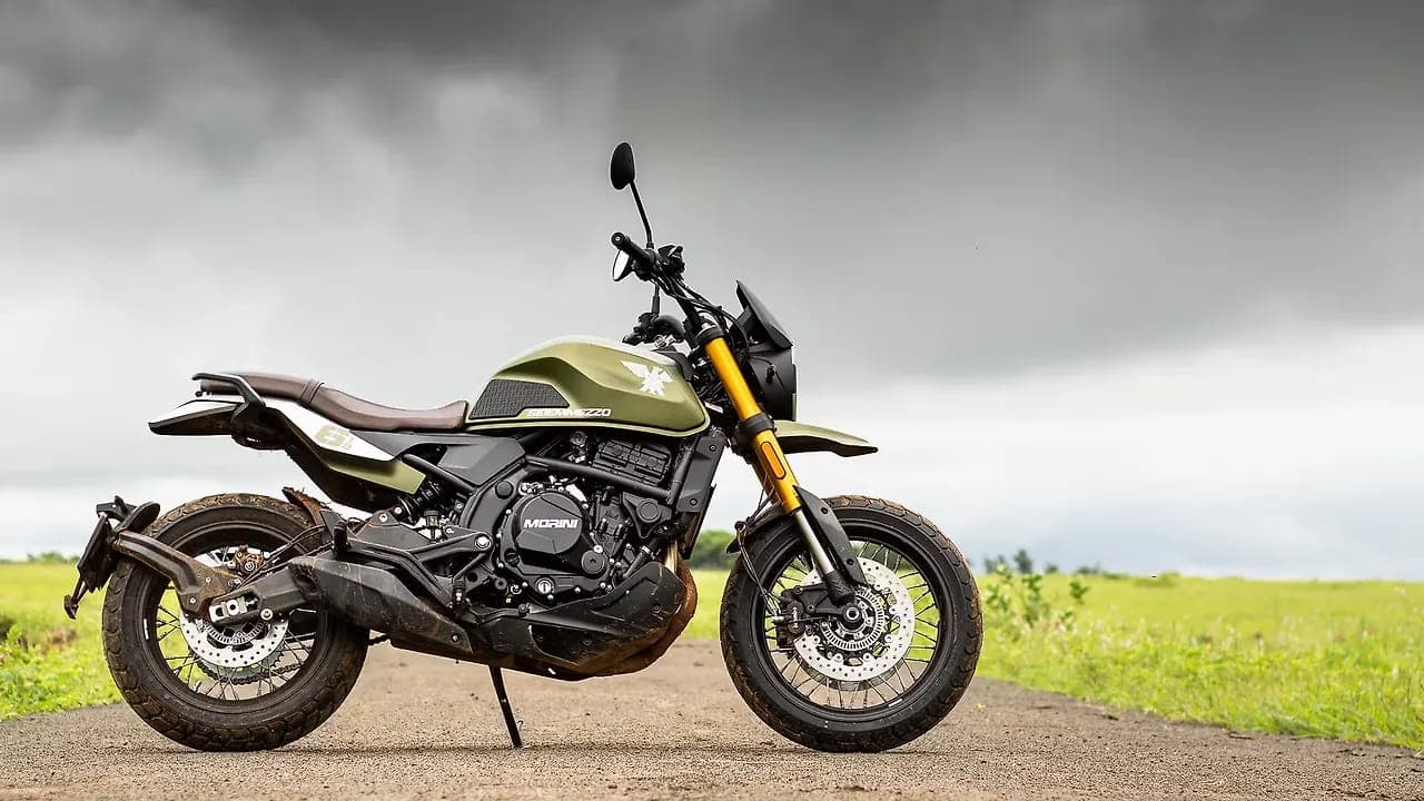 Moto Morini Seiemmezzo right side view