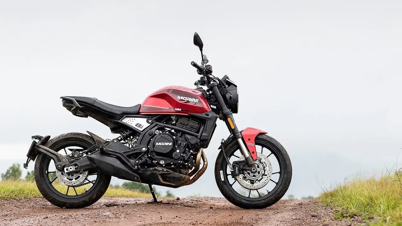 Moto Morini Seiemmezzo right side view