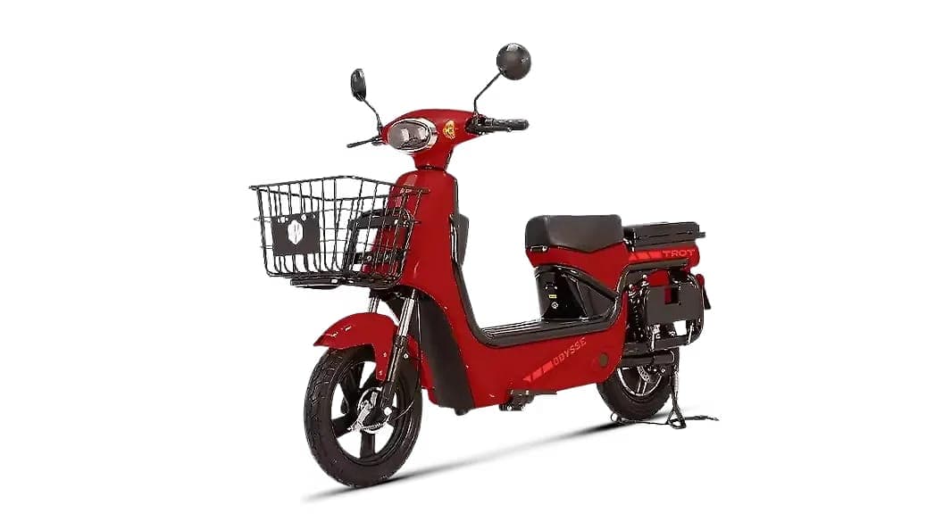Odysse Trot left front three-quarter view