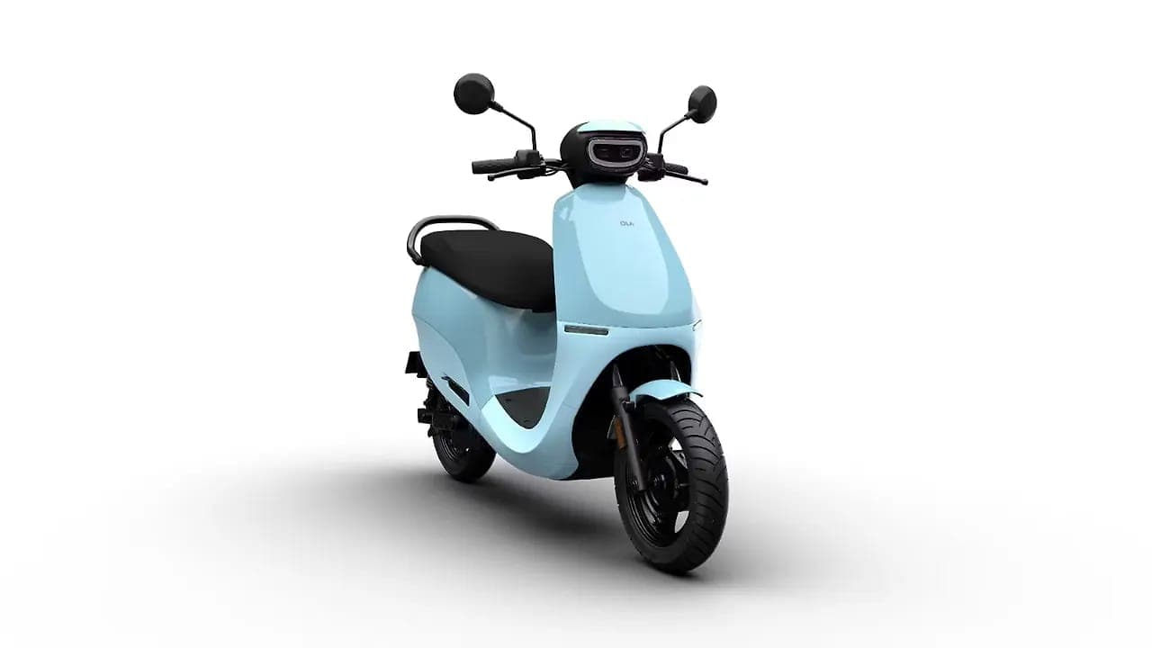 Ola Electric S1 Z right front three-quarter view