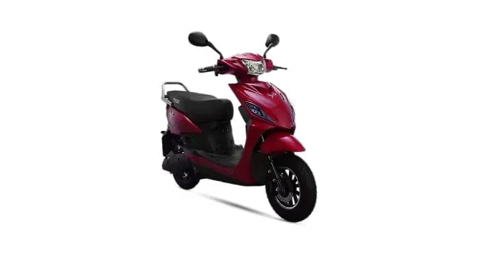 Pure EV ETrance Neo right front three-quarter view
