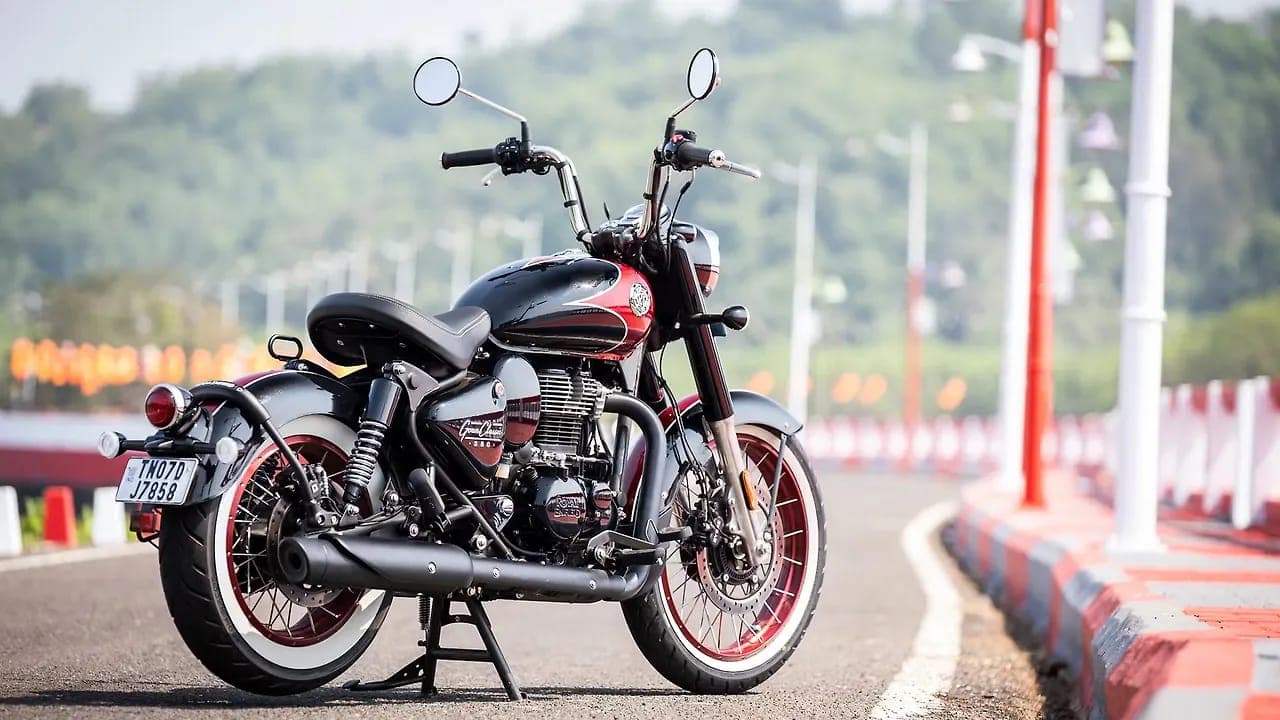 Royal Enfield Goan Classic 350 right rear three-quarter view