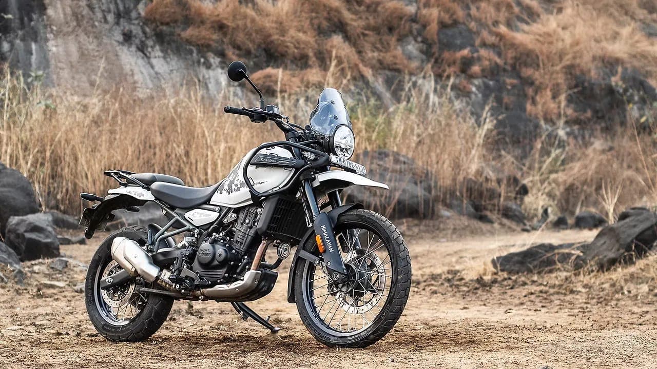 Royal Enfield Himalayan 450 right front three-quarter view