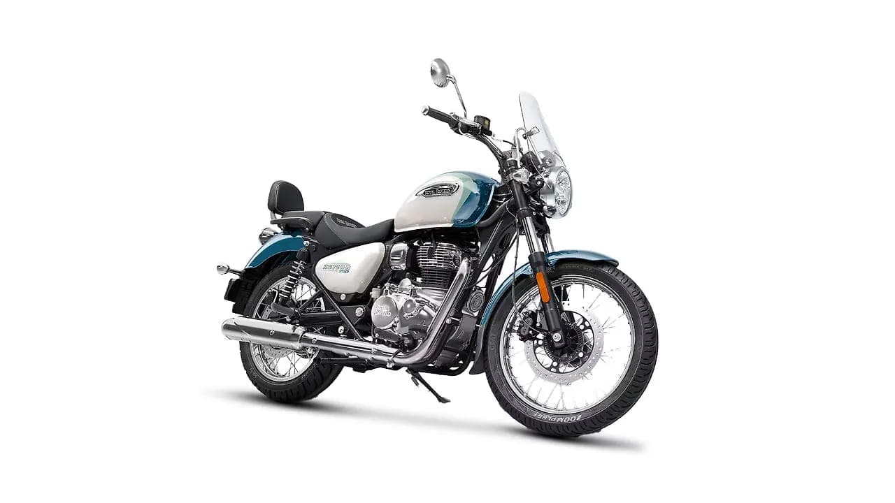 Royal Enfield Meteor 350 right front three-quarter view