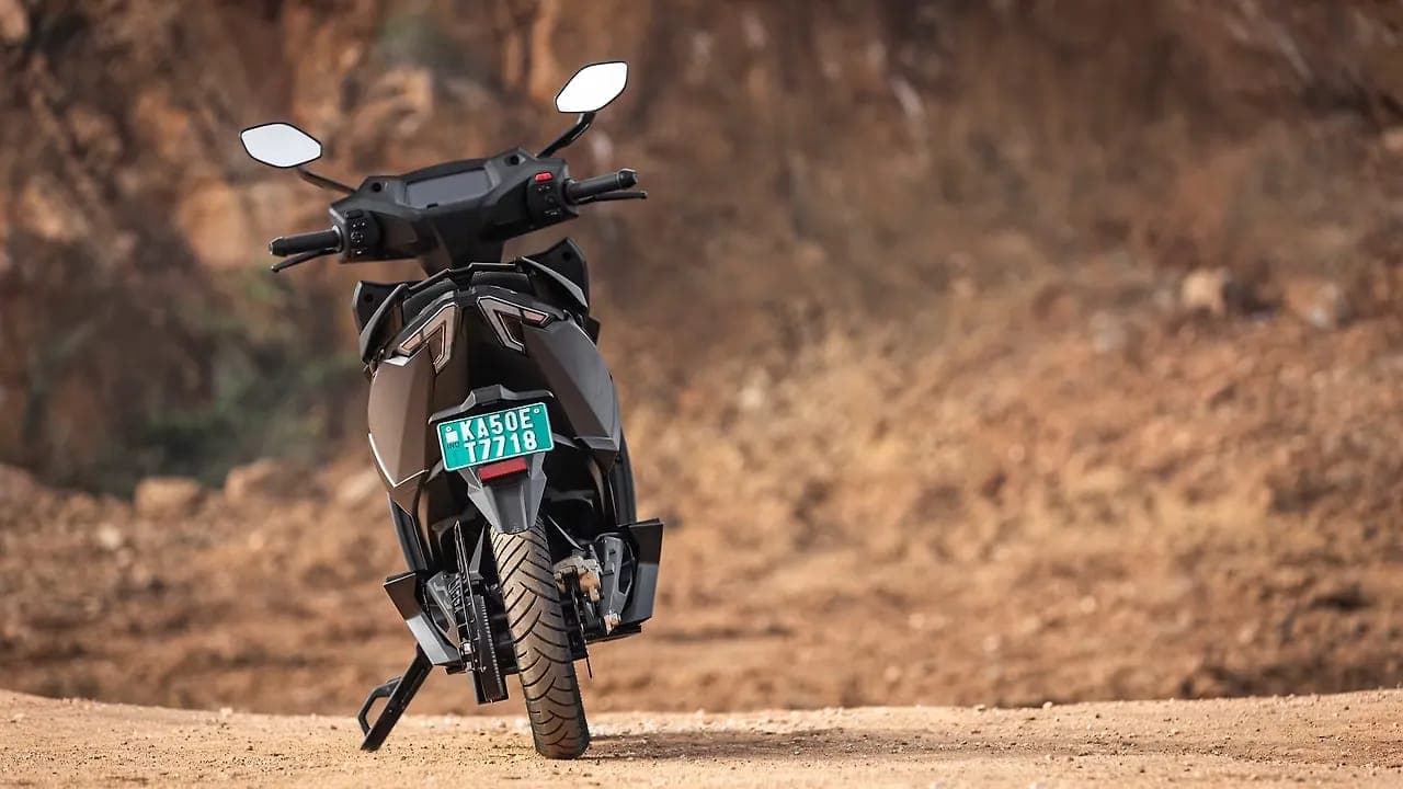 Simple Energy One gen rear view